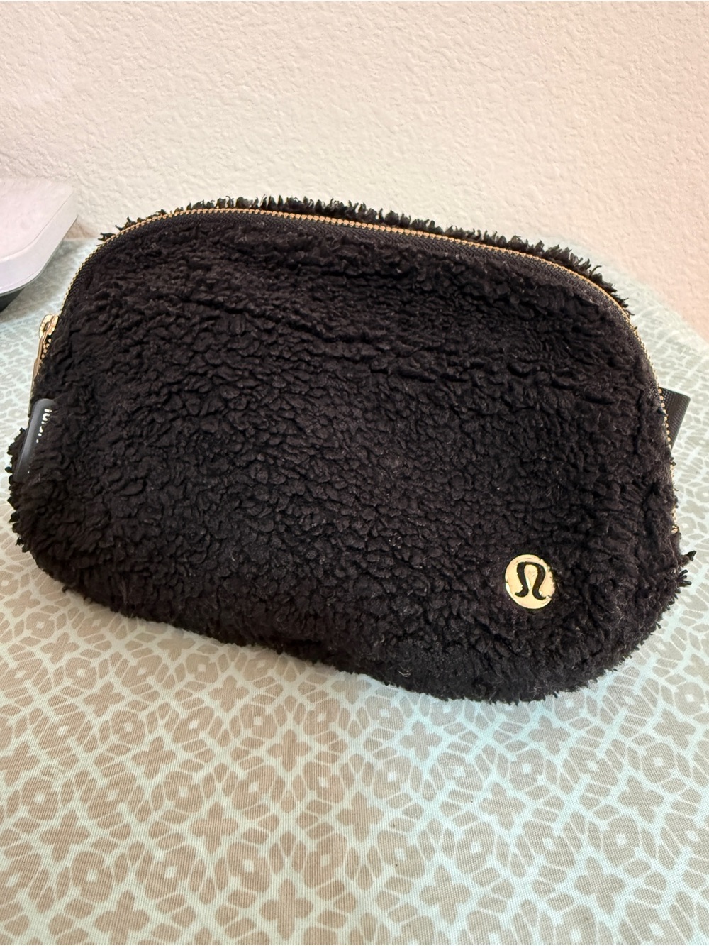 Lululemon Everywhere Fleece Belt Bag 1L